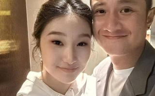 41岁文章上海开陕西面馆亲自端盘子迎客女儿发贴脸合照为他宣传冲上热榜
